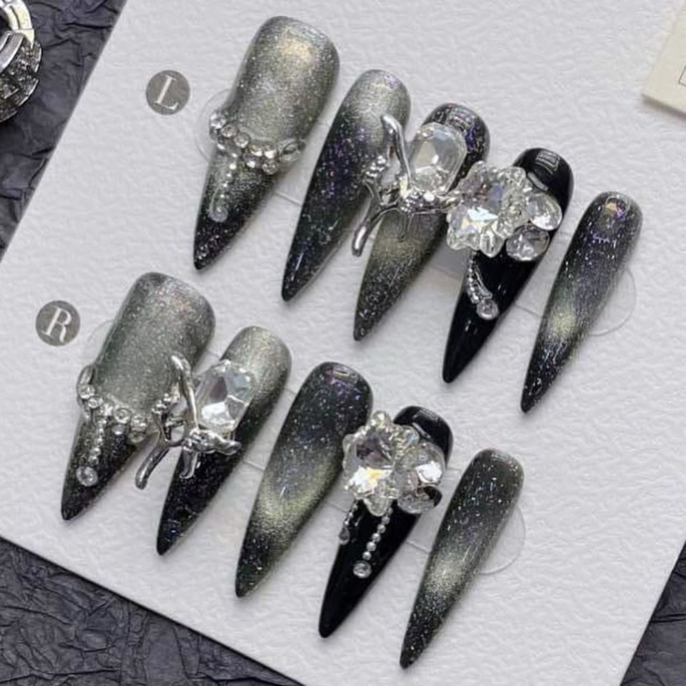 Press-on Nails Set ✨